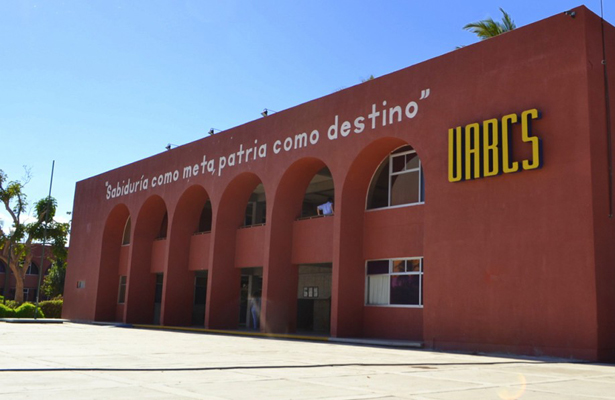 En 42 años, han egresado 13 mil profesionistas de la UABCS