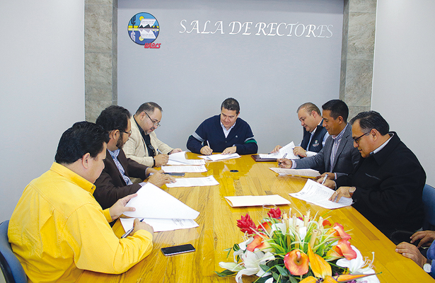 UABCS incrementa 3.4% salario a trabajadores