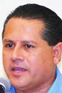 Víctor E. Ibarra Montoya.