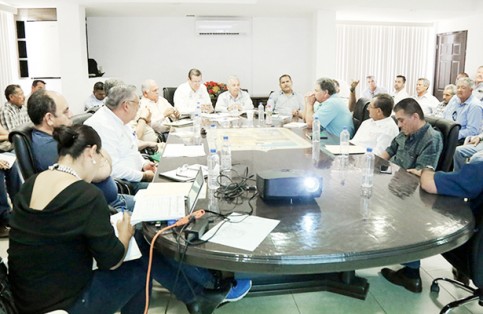 Durante la reunión del Subcomité de Pesca se tomó el acuerdo sobre la apertura de temporada de almeja catarina. CortesÃa / El Sudcaliforniano