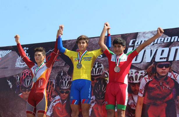 El ciclista Sebastián Ruiz fue doble medallista. Cortesía / El Sudcaliforniano