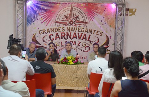 El comité que dirige VÃctor MartÃnez de Escobar trabaja para lograr una fiesta completa y autosuficiente, evitando gastos innecesarios y desmedidos. (José Luis Villafuerte)