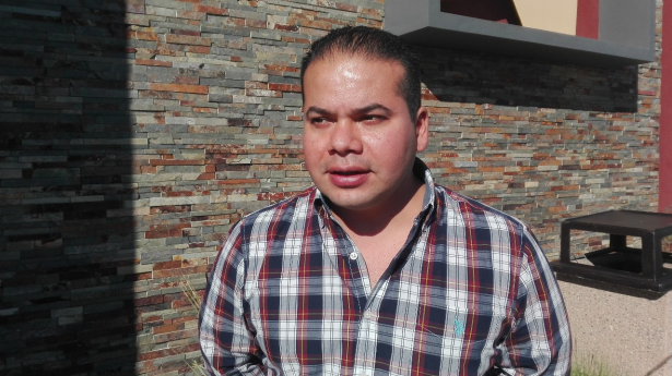 Entregan 48 apoyos por 50 mil pesos a micro y pequeñas empresas