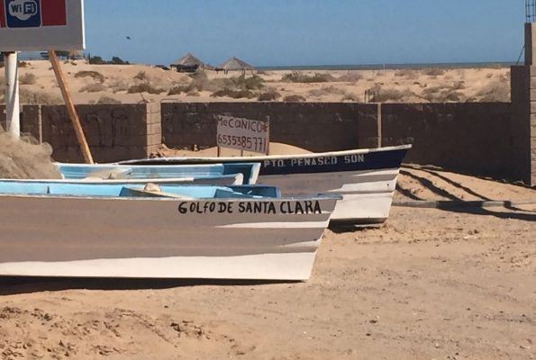 Golfeños enojados por pangas foráneas
