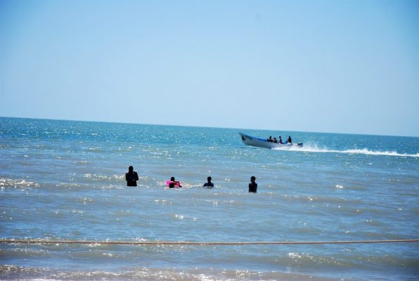 Aguamala y reten afectan al turismo